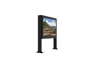 98-Zoll-wasserdichter, sonnenlesbarer 4K-TV-Kiosk IP65 4000 Nits Werbung im Freien Totem-Bildschirm LCD-Digital Signage-Display