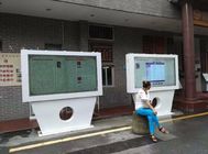 Boden-Stand-Touch Screen Kiosk im Freien 85 Zoll-LCD-Bildschirm Rostschutz für Busbahnhof